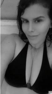 742012198: Chica busca chico en La Coruña