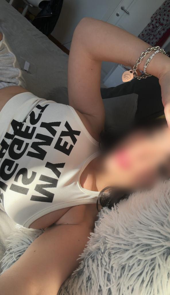 612467601: Chica busca chico en Málaga