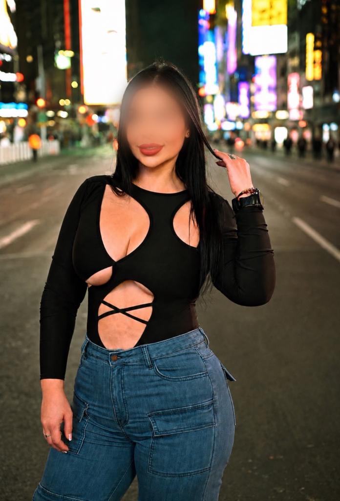 Chica busca chico en Granada: 