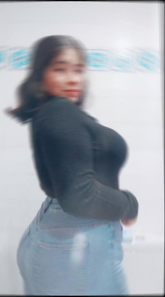 677063533: Chica busca chico en Málaga