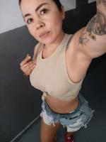 643202454: Chica busca chico en Gerona