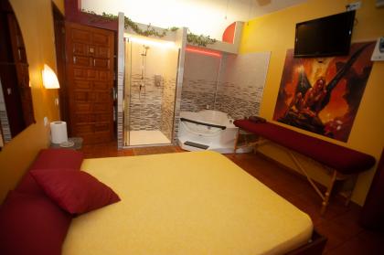 676742222: Chica busca chico en Las Palmas