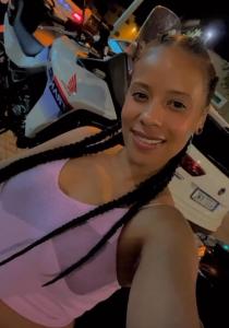 678894277: Chica busca chico en Barcelona