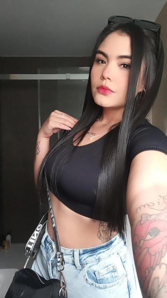 Chica busca chico en Almería: 