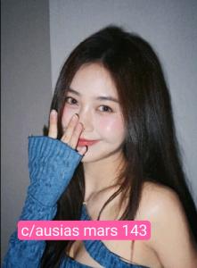 694405928: Chica busca chico en Barcelona