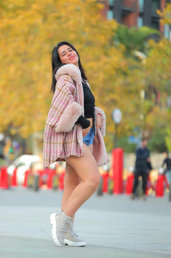 Chica busca chico en Barcelona: 