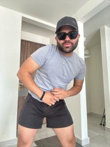 605873852: Chico busca chica en Tenerife