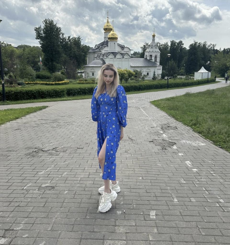 637062090: Chica busca chico en Alicante