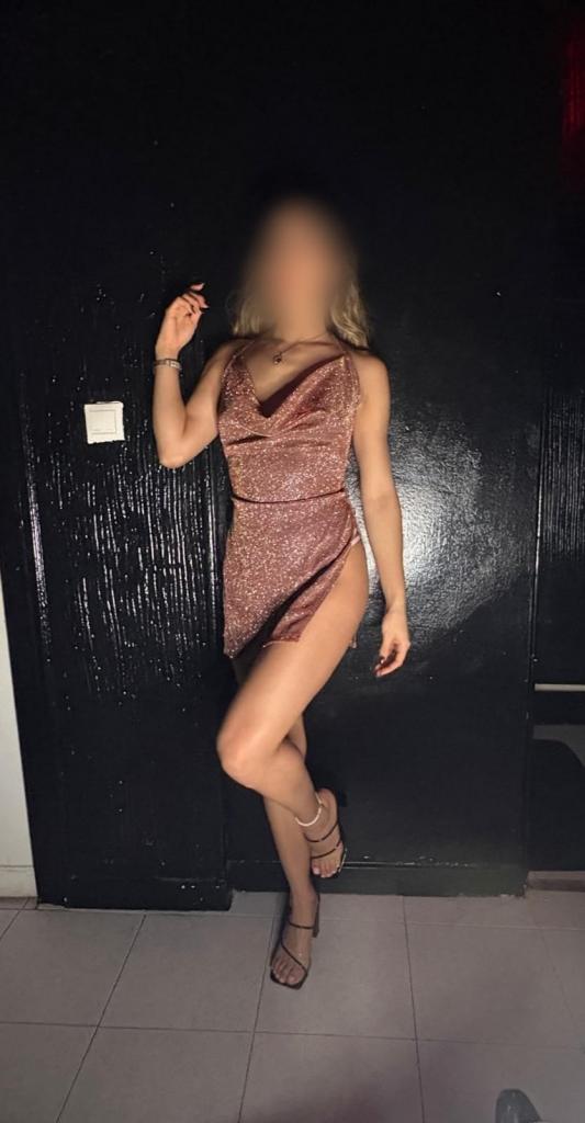 612236271: Chica busca chico en Madrid