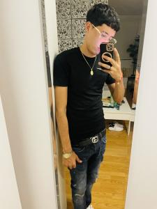 621081664: Chico busca chica en Zaragoza