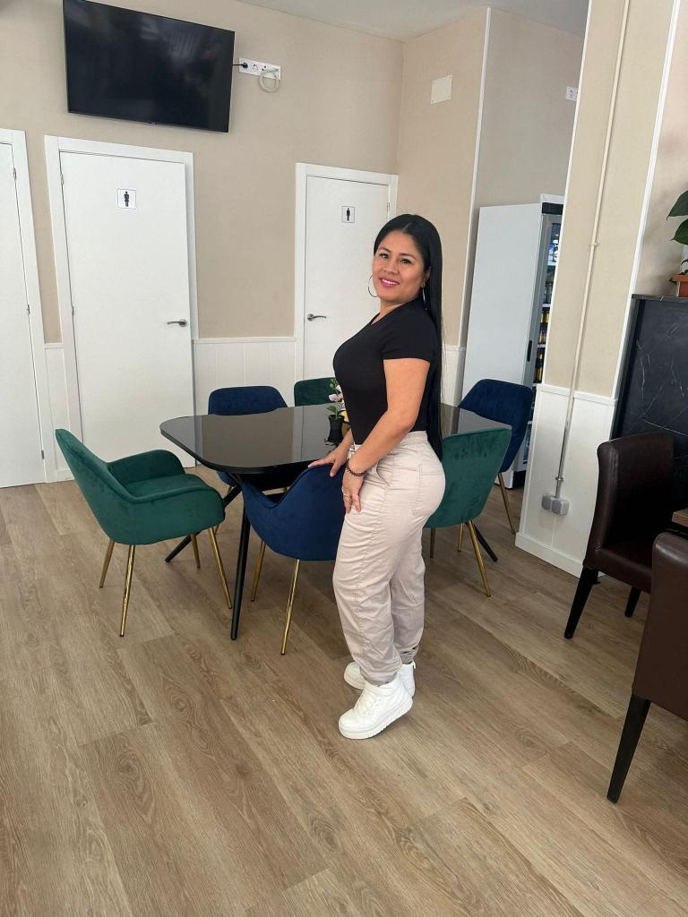 614919874: Chica busca chico en Navarra