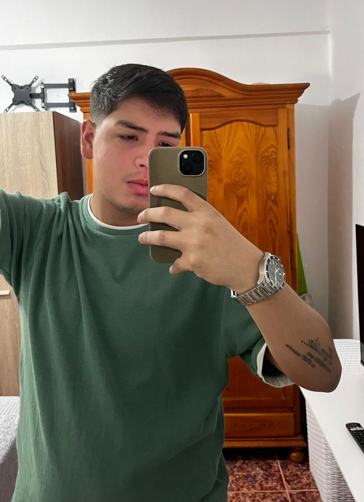 Chico busca chica en Málaga: 