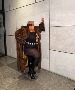 652112082: Chica busca chico en La Coruña