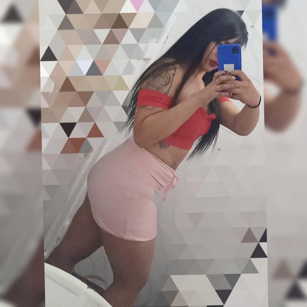 643273169: Chica busca chico en Murcia