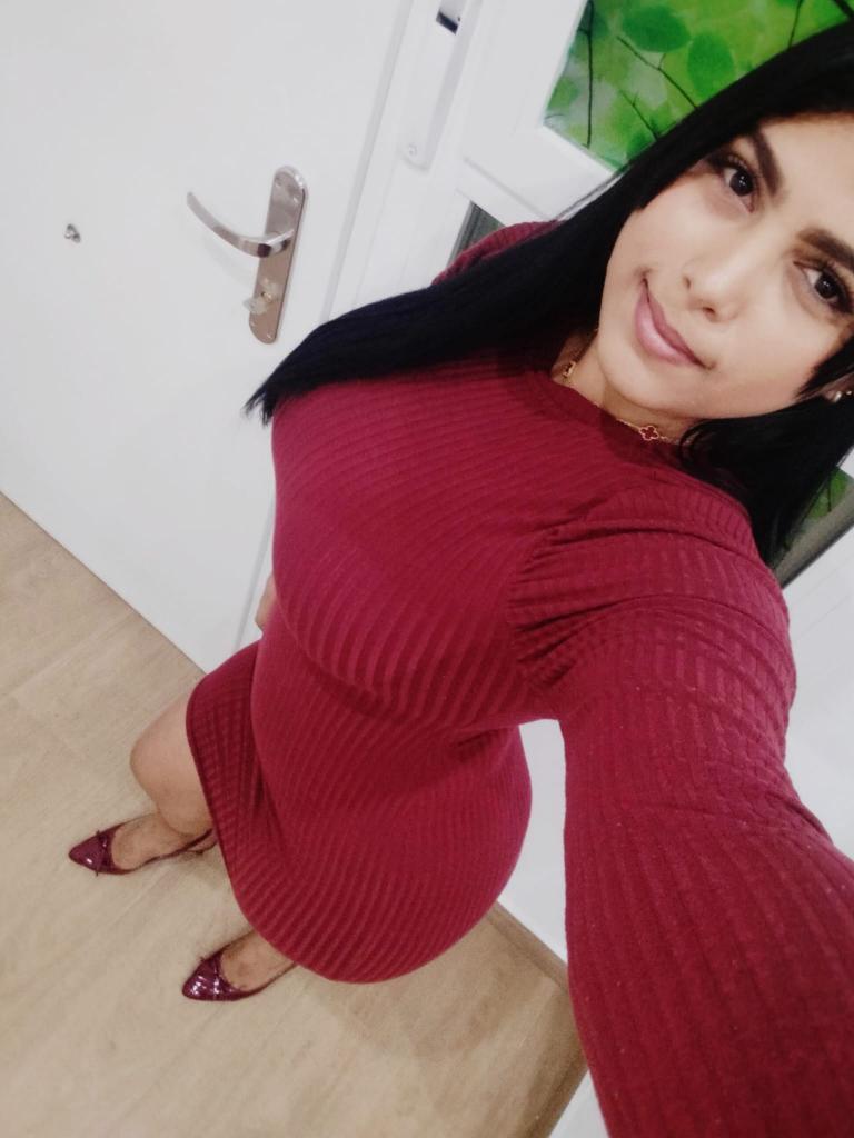 613427811: Chica busca chico en Madrid
