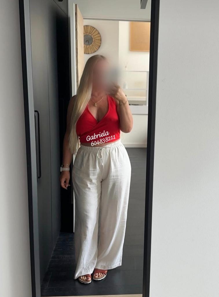 Chica busca chico en Tenerife: 