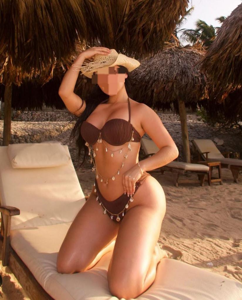Chica busca chico en Ibiza: 