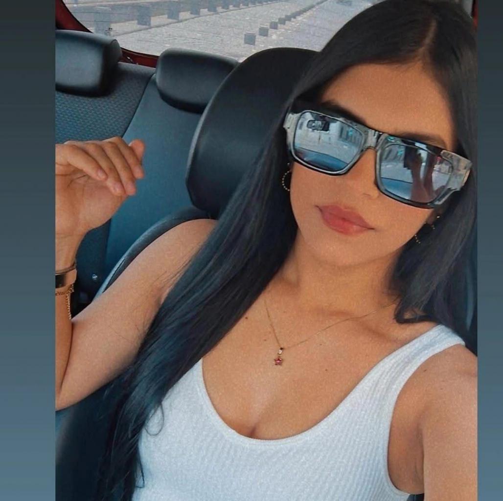 Chica busca chico en Ibiza: 