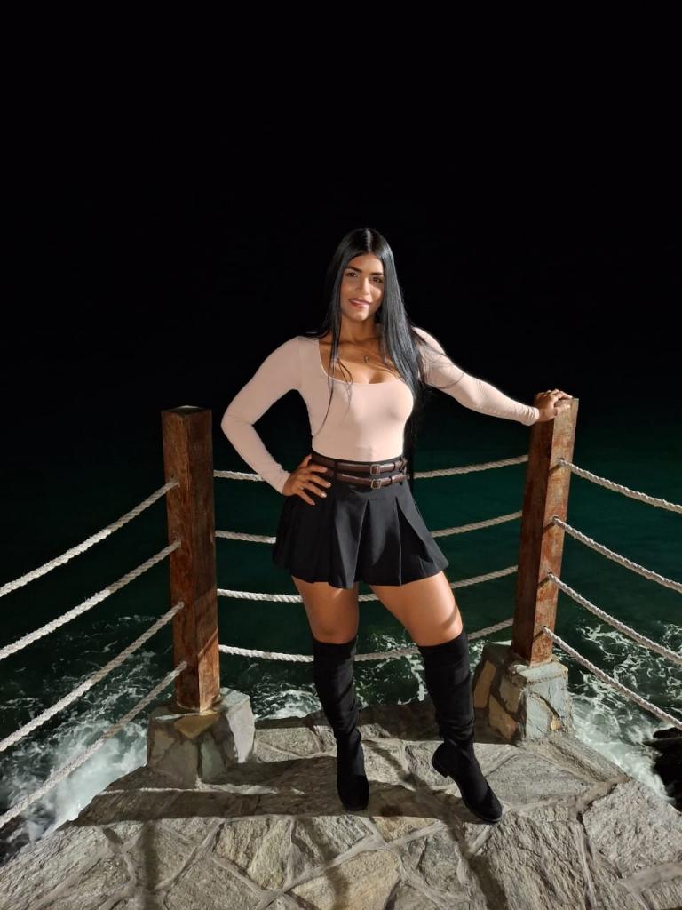 603662420: Chica busca chico en Ibiza
