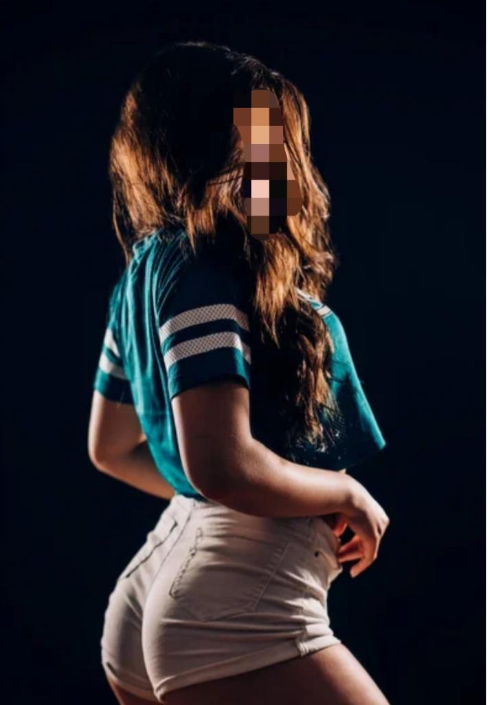 662589646: Chica busca chico en Valencia