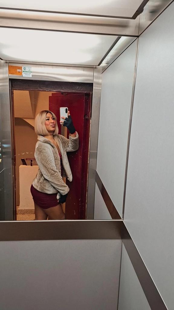 697633175: Transexual en Valencia