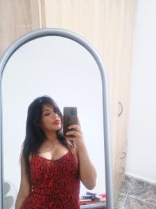 613997890: Chica busca chico en Málaga