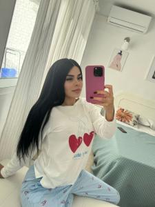 687670225: Chica busca chico en Tarragona