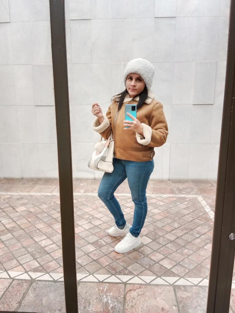 Chica busca chico en Huelva: 