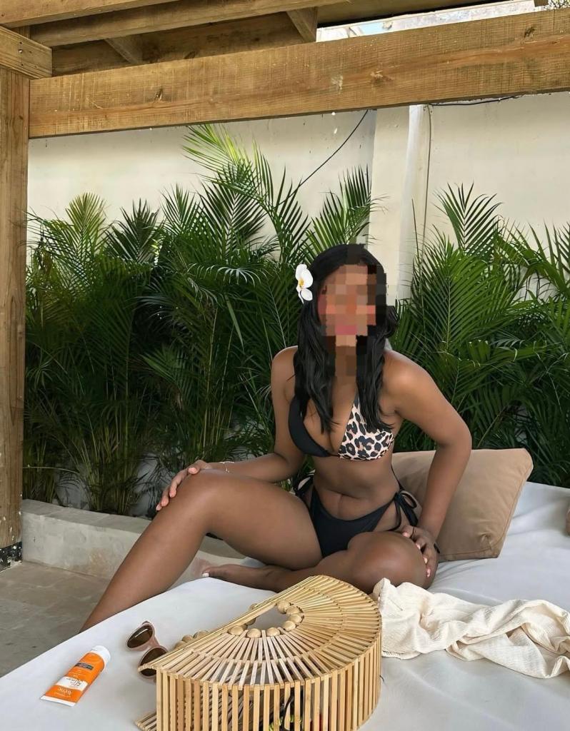 Chica busca chico en Cádiz: 