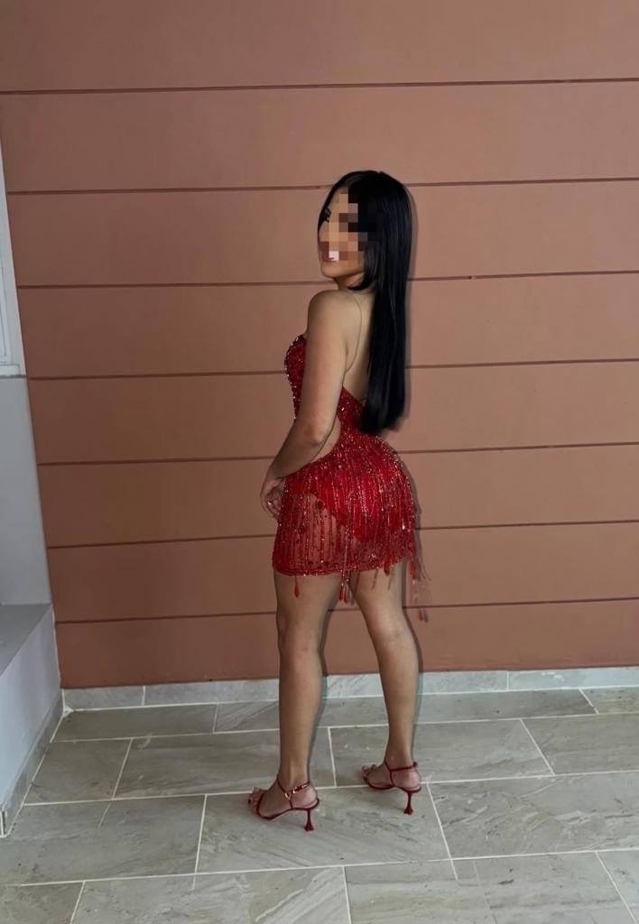 604224261: Chica busca chico en Pontevedra