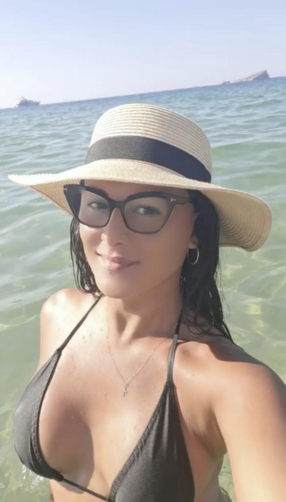 660938853: Transexual en Barcelona