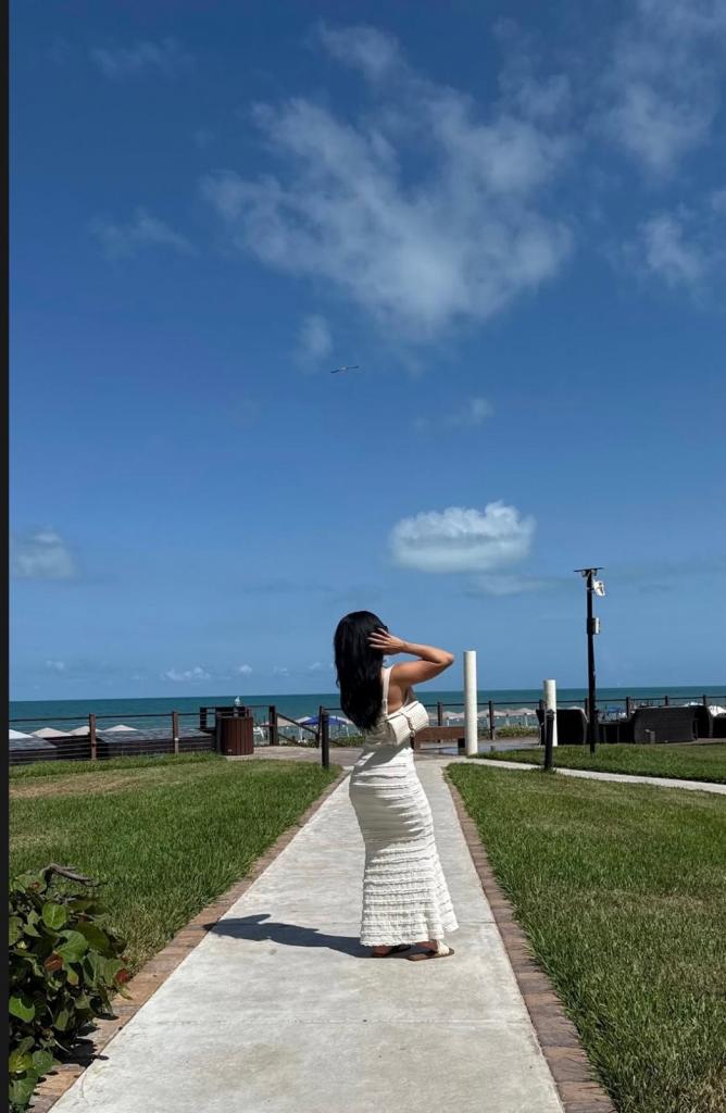 Chica busca chico en La Coruña: Chica busca chico