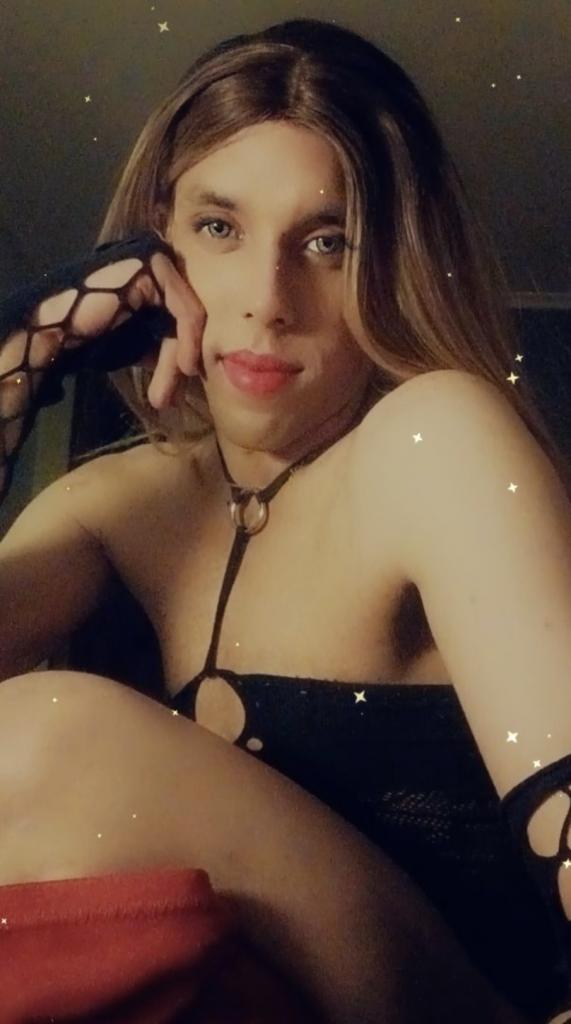 641399656: Travesti en León