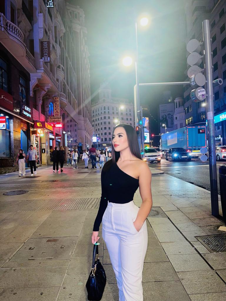 Chica busca chico en Madrid: 