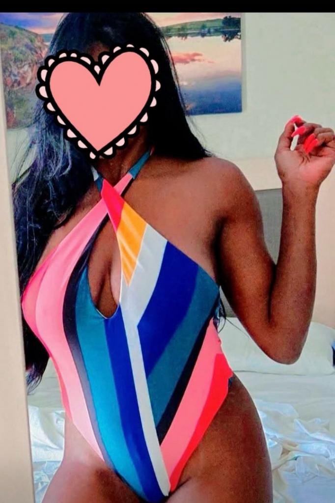 Chica busca chico en Tenerife: 