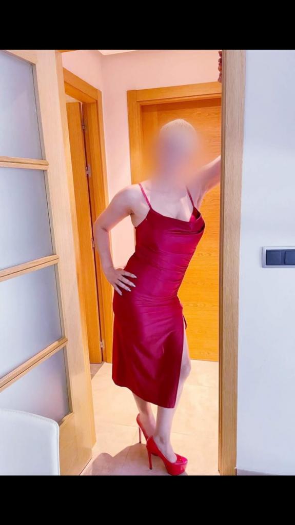 Chica busca chico en Granada: 