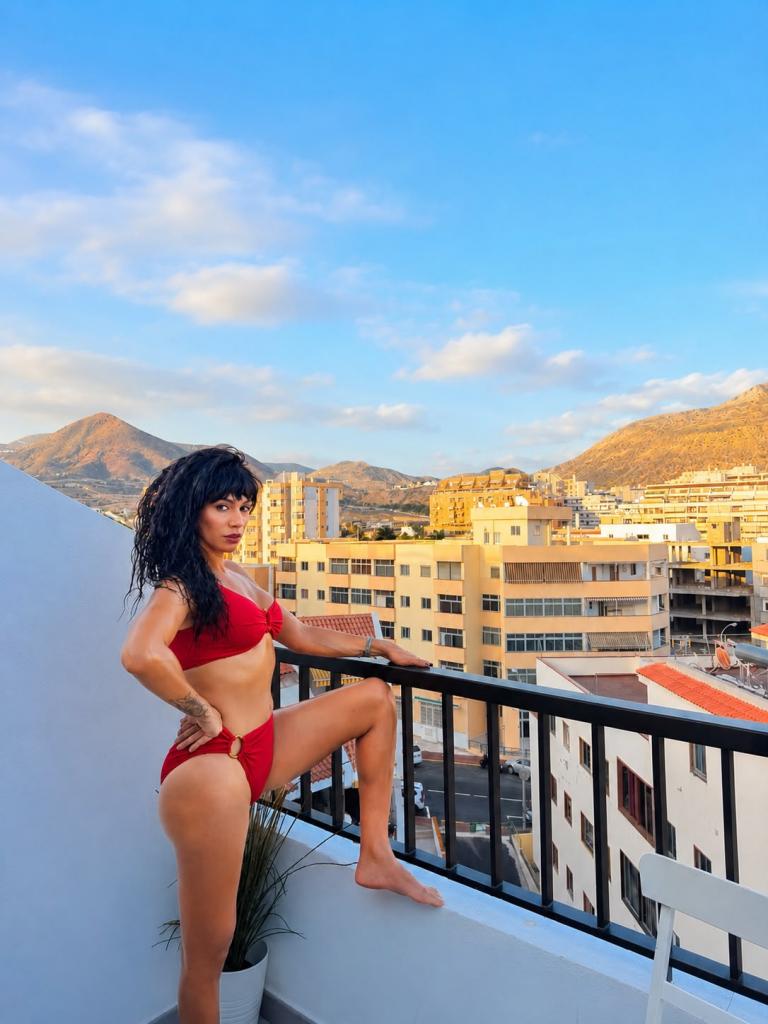 614396275: Transexual en Tenerife