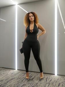 663748288: Chica busca chico en Navarra
