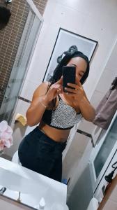 745058787: Chica busca chico en León