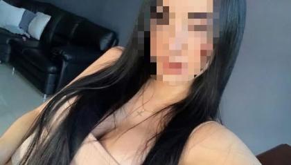 745065348: Chica busca chico en Málaga