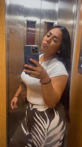 613270458: Chica busca chico en Barcelona