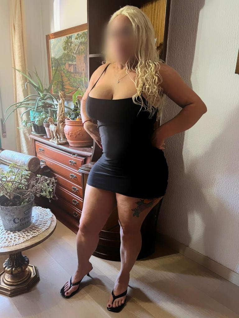 632142946: Chica busca chico en Barcelona