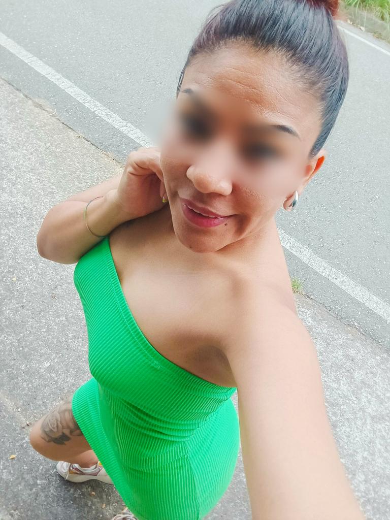 631117437: Chica busca chico en Asturias