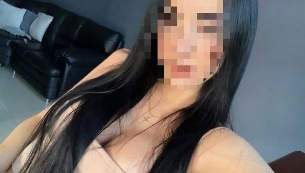 745065348: Chica busca chico en Málaga