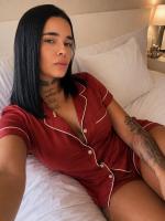 664354661: Chica busca chico en Barcelona