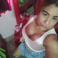 653245523: Chica busca chico en Gerona