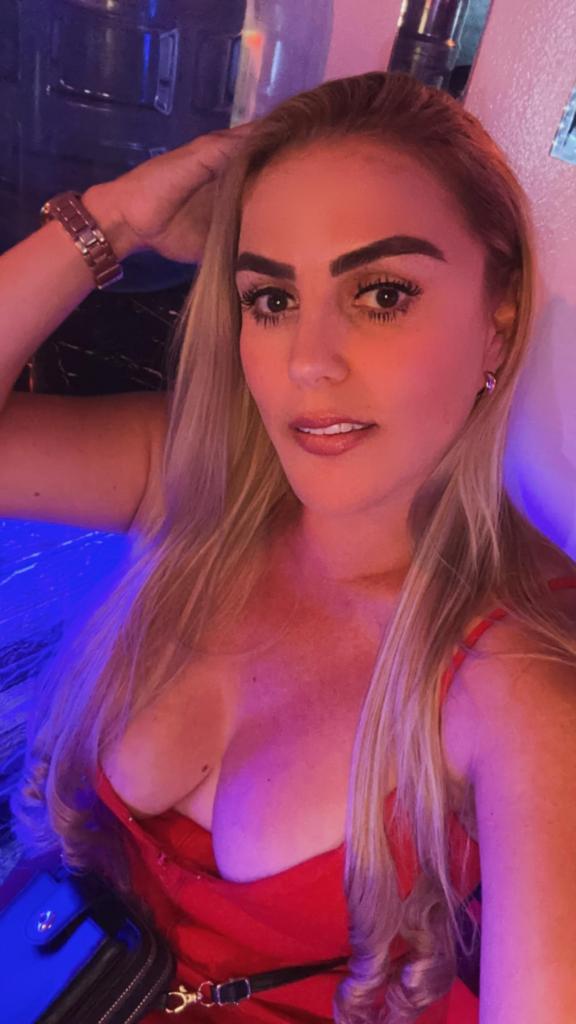 642990819: Chica busca chico en Cantabria