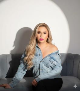 677942227: Travesti en Ávila