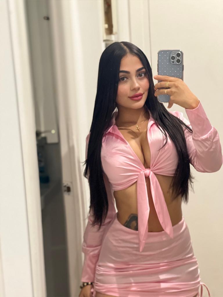 Chica busca chico en Huelva: 