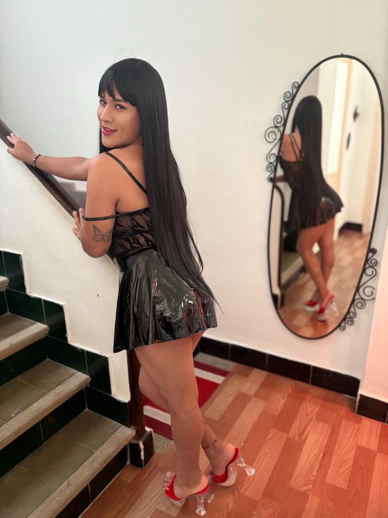 643457717: Travesti en Sevilla